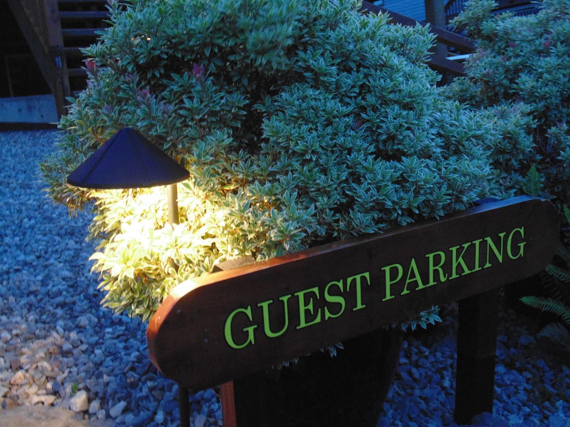 Ocean Mist Guesthouse Юклулет Экстерьер фото